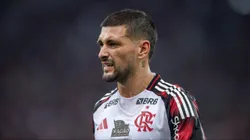 Uruguaio foi avaliado pela torcida