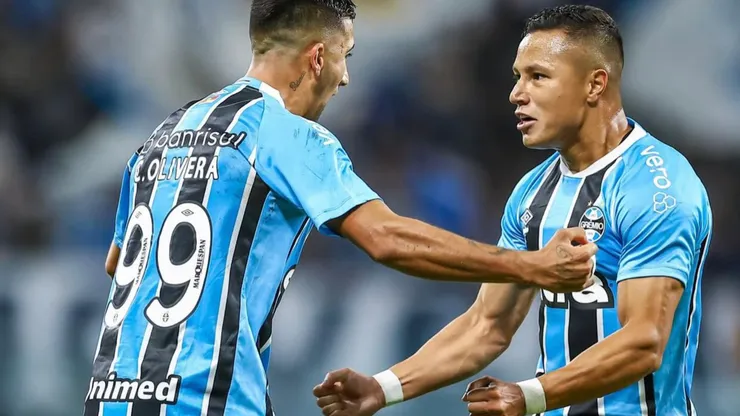 Marlon estreou pelo Grêmio no Gre-Nal 447 - Foto: Lucas Uebel/Grêmio