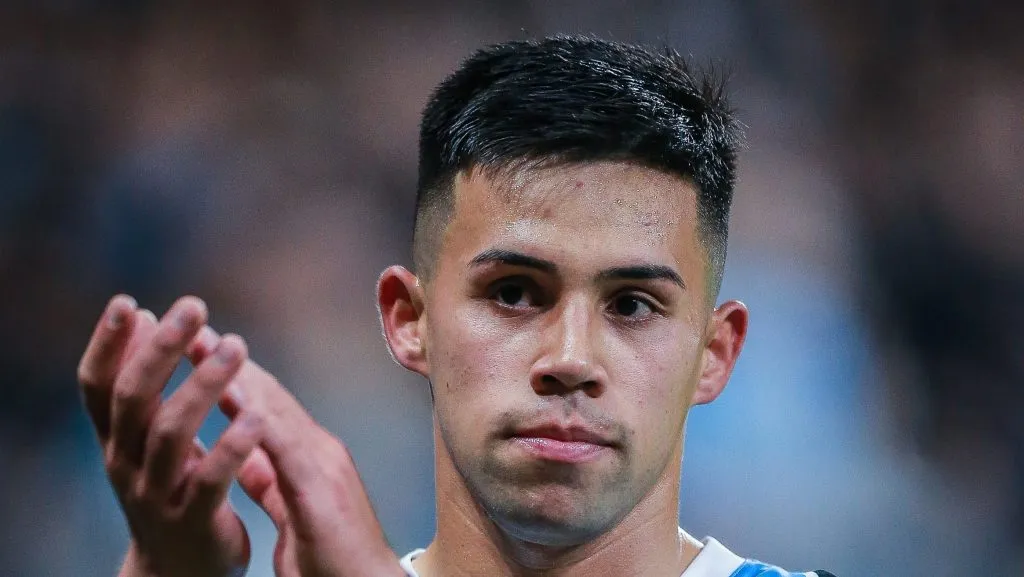 . Foto: Giancarlo Santorum/AGIF  – Aravena entrou no segundo tempo e botou fogo no Gre-Nal.