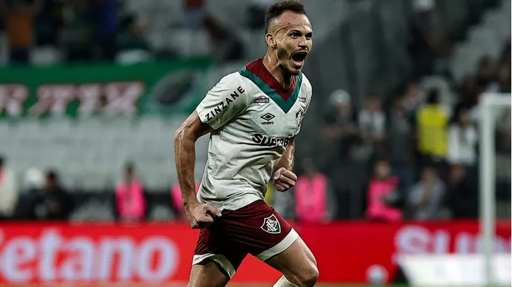 Renê foi destaque ao marcar um belo gol diante do Corinthians