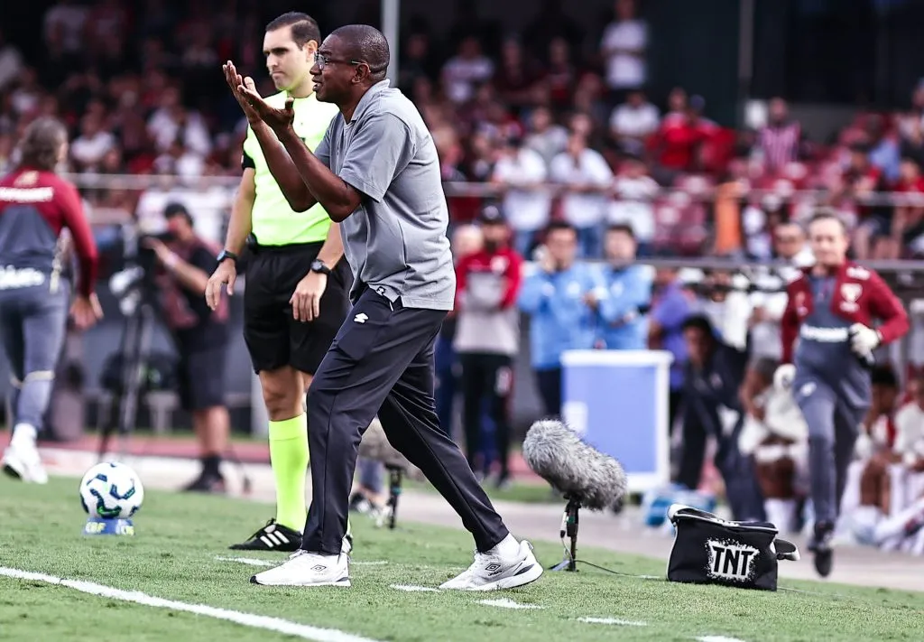 Sampaio durante o clássico contra o São Paulo. Foto: Fabio Giannelli/AGIF