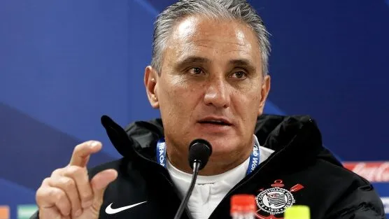 Tite durante entrevista coletiva. Foto: Lintao Zhang/Getty Images