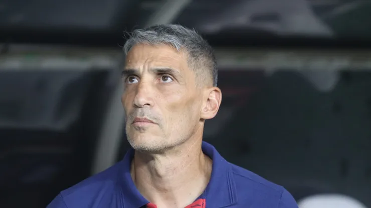 CE - FORTALEZA - 19/02/2025 - COPA DO NORDESTE 2025, FORTALEZA X VITORIA - Vojvoda tecnico do Fortaleza durante partida contra o Vitoria no estadio Arena Castelao pelo campeonato Copa Do Nordeste 2025.