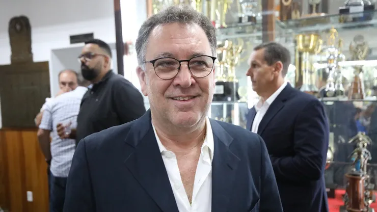 Presidente do Santos fechar acordo importante para o Santos