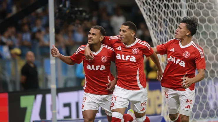 Jogadores do Internacional celebram gol. Foto: Ricardo Duarte/Internacional.