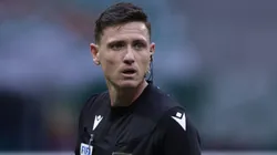 O árbitro Ramon Abatti Abel durante partida pelo Brasileirão.