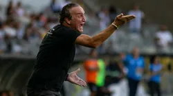 Cuca, tecnico do Atletico-MG durante partida contra o Botafogo no estadio Mineirao pelo campeonato Brasileiro A 2025.