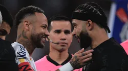 Neymar e Memphis Depay em Corinthians x Santos pelo Campeonato Paulista 2025. Foto: Ettore Chiereguini/AGIF