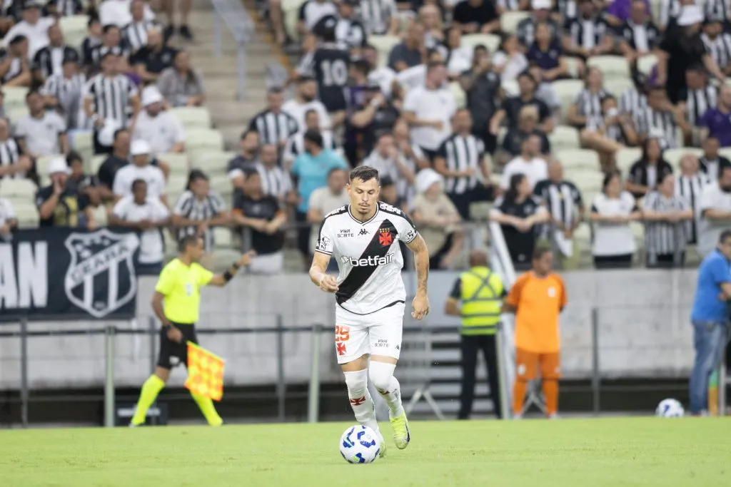Hugo Moura  jogador do Vasco durante partida contra o Ceara – Foto: Baggio Rodrigues/AGIF
