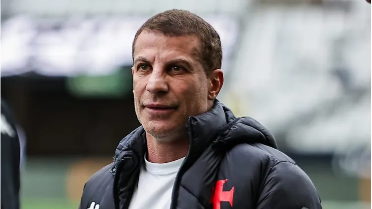 Pedrinho pote contratar até cinco reforços para o Vasco na próxima janela, afirma portal.