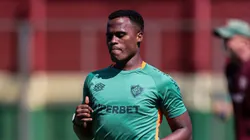 Comitê da CBF concorda com não marcação de pênalti em Arias