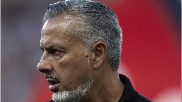 RJ - RIO DE JANEIRO - 22/02/2025 - CARIOCA 2025, FLAMENGO X MARICA - Jose Boto diretor de futebol do Flamengo antes da partida contra o Marica no estadio Maracana pelo campeonato Carioca 2025.
