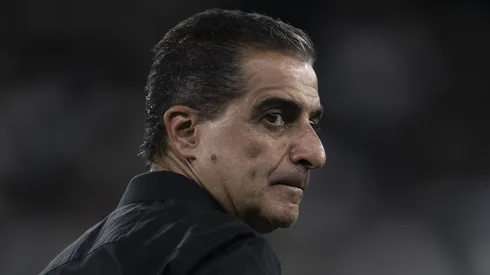 Renato Paiva durante partida amistosa entre Botafogo e Novorizontino, no Estádio Nilton Santos.