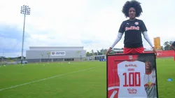 Débora completou 100 jogos com o Bragantino - Foto: Fernando Roberto/Red Bull Bragantino