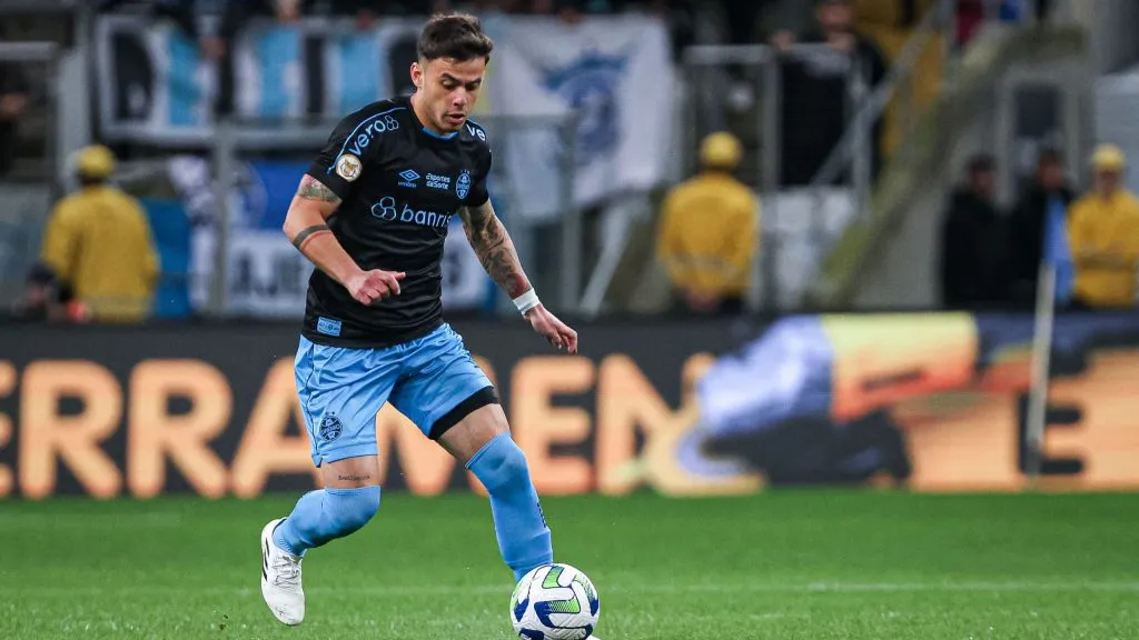 Carballo pelo Grêmio. Foto: Maxi Franzoi/AGIF