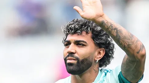 Gabigol durante jogo do Alviceleste no Mineiro.