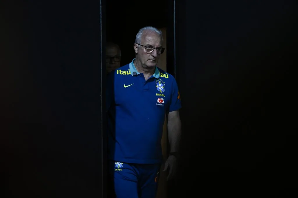 DF – BRASILIA – 14/10/2024 – BRASIL, COLETIVA – Dorival Junior tecnico do Brasil durante em coletiva de imprensa antes do treino da equipe realizado no Mane Garrincha. Foto: Mateus Bonomi/AGIF