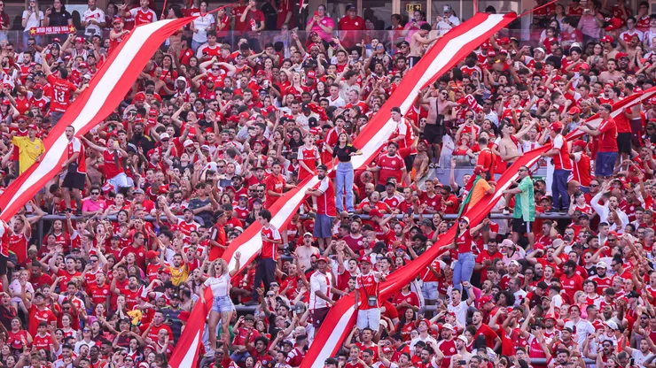 Torcida do Internacional no Estádio Beira-Rio - Foto: Maxi Franzoi/AGIF