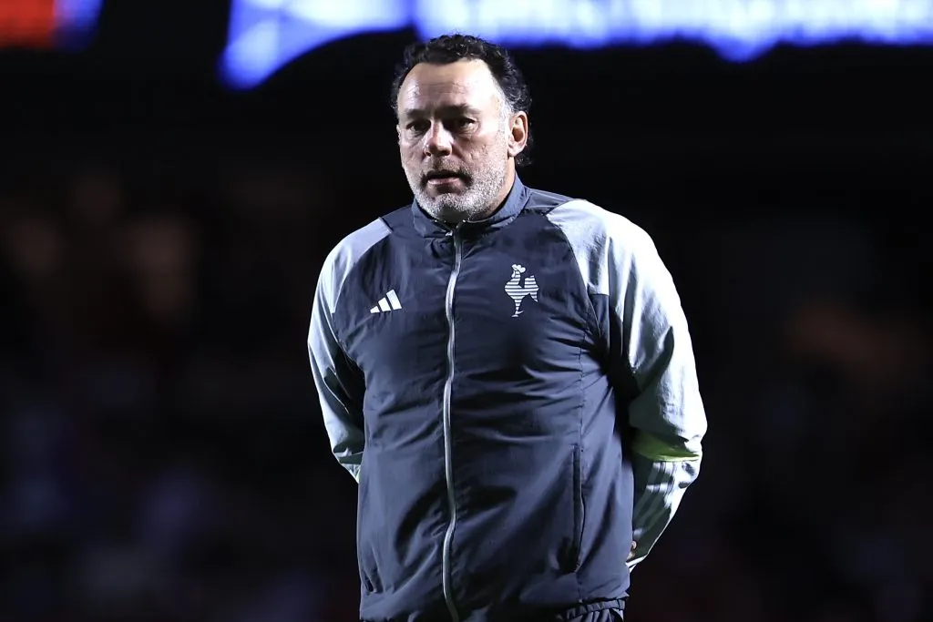 SP – SAO PAULO – 23/11/2024 – BRASILEIRO A 2024, SAO PAULO X ATLETICO-MG – Gabriel Milito tecnico do Atletico-MG durante partida contra o Sao Paulo no estadio Morumbi pelo campeonato Brasileiro A 2024. Foto: Marcello Zambrana/AGIF