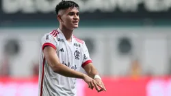 MG - BELO HORIZONTE - 06/11/2024 - BRASILEIRO A 2024, CRUZEIRO X FLAMENGO - Alcaraz jogador do Flamengo durante partida contra o Cruzeiro no estadio Independencia pelo campeonato Brasileiro A 2024. Foto: Gilson Lobo/AGIF