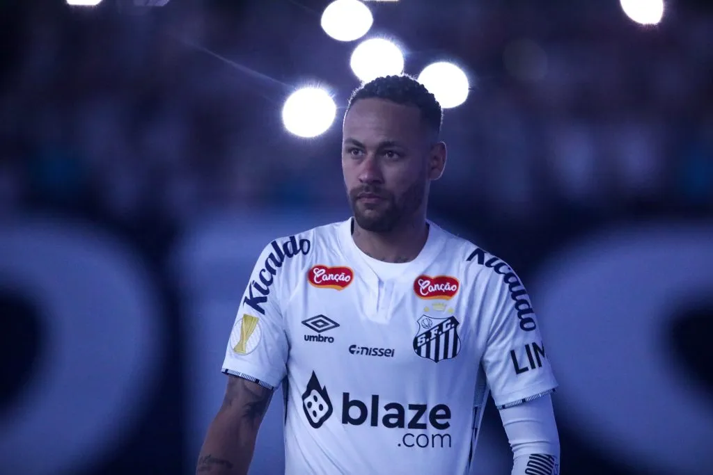 Casagrande aponta que Neymar não pode ser prioridade no Santos – Foto: Reinaldo Campos/AGIF