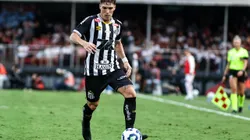 SP - SAO PAULO - 20/04/2025 - BRASILEIRO A 2025, SAO PAULO X SANTOS - Rollheiser jogador do Santos durante partida contra o Sao Paulo no estadio Morumbi pelo campeonato Brasileiro A 2025. Foto: Fabio Giannelli/AGIF