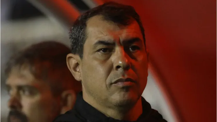 Carille está no Vasco, onde tem contrato até o fim do ano.