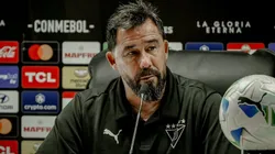 Pablo Sánchez durante entrevista coletiva após partida. Foto: X oficial LDU