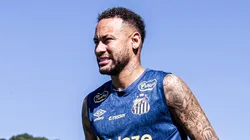 Neymar, treinando no Santos - Foto: Raul Baretta/ Santos FC.
