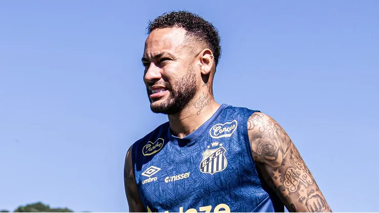 Neymar, treinando no Santos - Foto: Raul Baretta/ Santos FC.