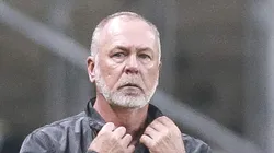 - Mano Menezes, treinador