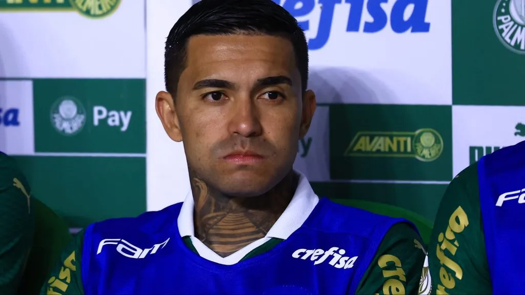 Dudu no banco de reservas; Foto: Marcello Zambrana/AGIF