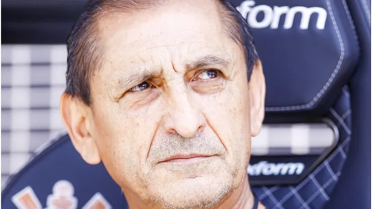 Ramón Díaz não será técnico do Santos.