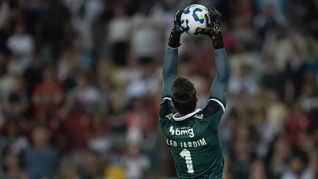 Léo Jardim lamenta empate do Vasco na Sul-Americana – Foto: Thiago Ribeiro/AGIF