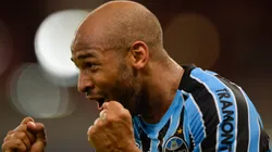 Felipe Bastos defendendo o Grêmio no Campeonato Brasileiro 2014 - Foto: Pedro Martins/AGIF