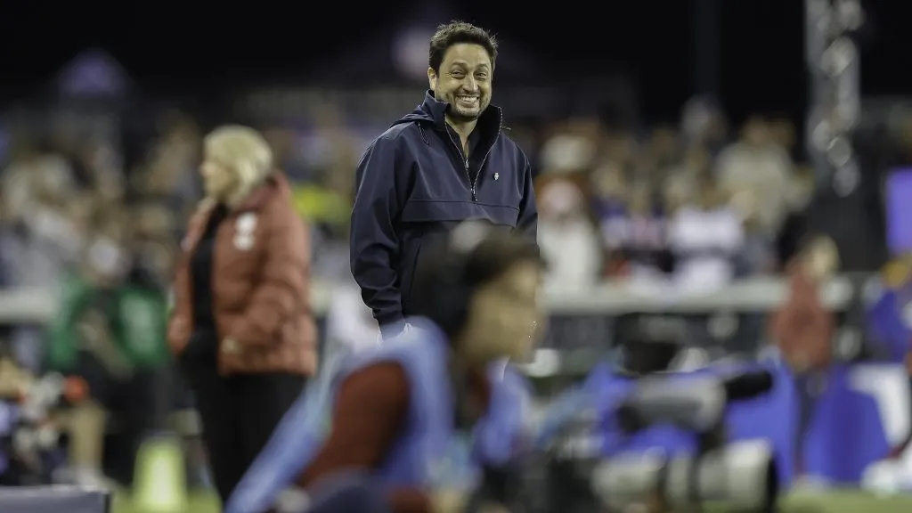 Arthur Elias em amistoso da Seleção contra os Estados Unidos