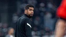 SP - SAO PAULO - 01/06/2024 - BRASILEIRO A 2024, CORINTHIANS X BOTAFOGO - Antonio Oliveira tecnico do Corinthians durante partida contra o Botafogo no estadio Arena Corinthians pelo campeonato Brasileiro A 2024.