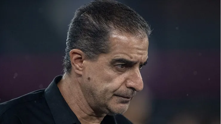 Vidente prevê Estudiantes com mais condições de vitória contra o Botafogo.