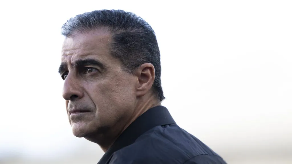 Paiva no comando do Botafogo. Foto: Jorge Rodrigues/AGIF