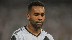Alex Teixeira jogador do Vasco durante partida contra o Botafogo no estádio Engenhão pelo campeonato Brasileiro A 2023.