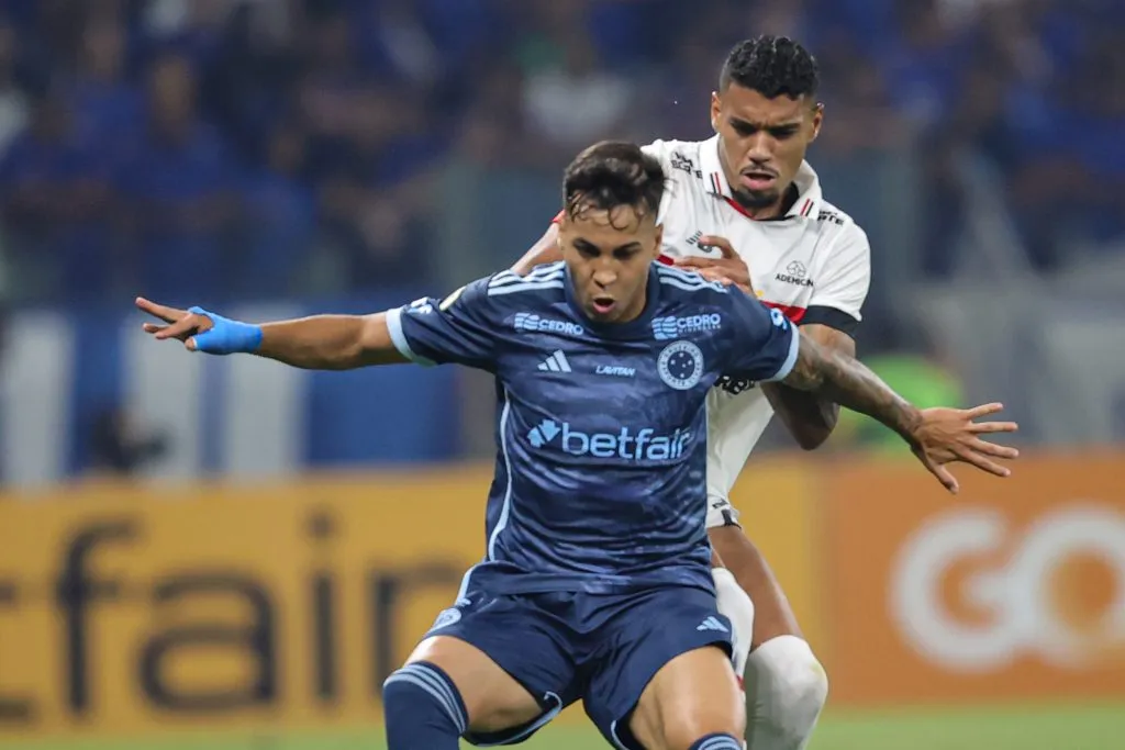 Ruan, zagueiro do São Paulo – Foto: Gilson Lobo/AGIF