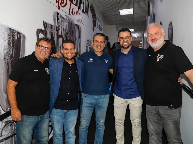 Lucas Silvestre é figura carimbada no MorumBis para jogos do São Paulo – Foto: Reprodução/Instagram