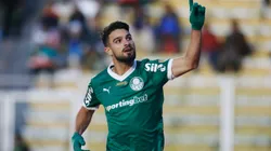 MIRAFLORES, BOLIVIA - APRIL 24: José Lopez of Palmeiras celebrates after scoring the team's first goal during the Copa CONMEBOL Libertadores 2025 Group G match between Bolivar and Palmeiras at Estadio Hernando Siles on April 24, 2025 in Miraflores, Bolivia. (Photo by Gaston Brito Miserocchi/Getty Images)