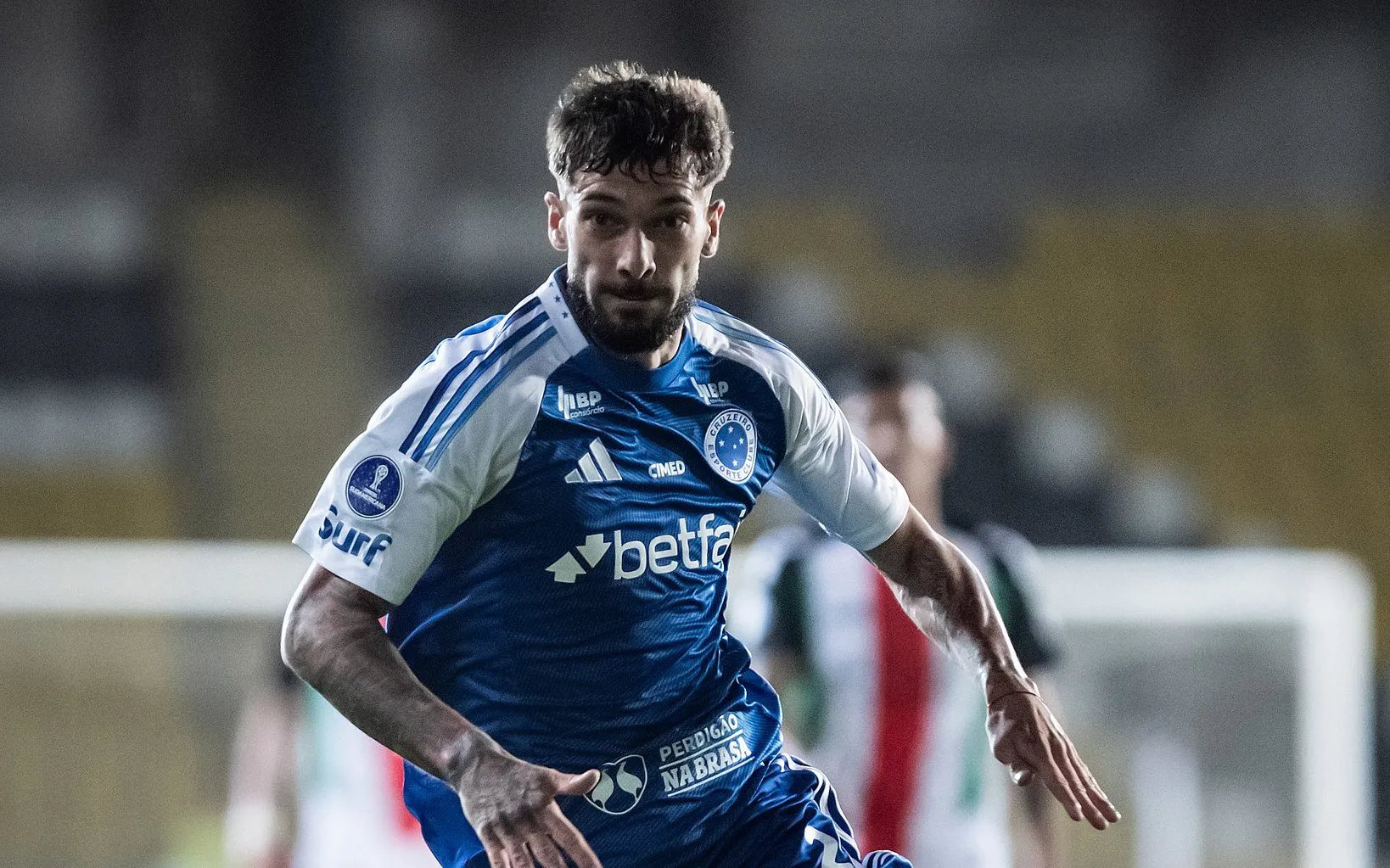 Lautaro Díaz teve noite desastrosa no Chile e ‘conta’ ficou com técnico Leonardo Jardim – Foto: Gustavo Aleixo/Cruzeiro