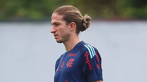 Filipe Luís vive a expectativa de enfrentar o Corinthians pelo Brasileiro