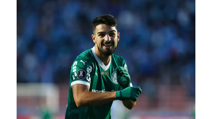 MIRAFLORES, BOLIVIA - APRIL 24: José Lopez of Palmeiras celebrates after scoring the team's first goal during the Copa CONMEBOL Libertadores 2025 Group G match between Bolivar and Palmeiras at Estadio Hernando Siles on April 24, 2025 in Miraflores, Bolivia. (Photo by Gaston Brito Miserocchi/Getty Images)