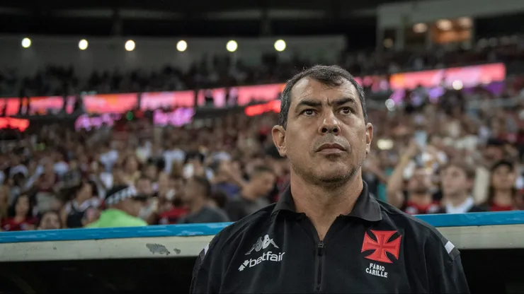 Fabio Carille tecnico do Vasco durante partida contra o Flamengo no estadio Maracana pelo campeonato Brasileiro A 2025. Foto: Thiago Ribeiro/AGIF