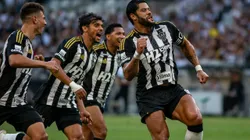 Jogadores do Atlético comemoram gol - Foto: Thiago Rodrigues/AGIF