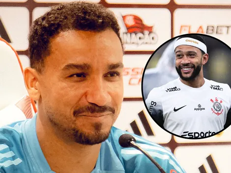 Danilo pede atenção com Memphis Depay em Flamengo X Corinthians