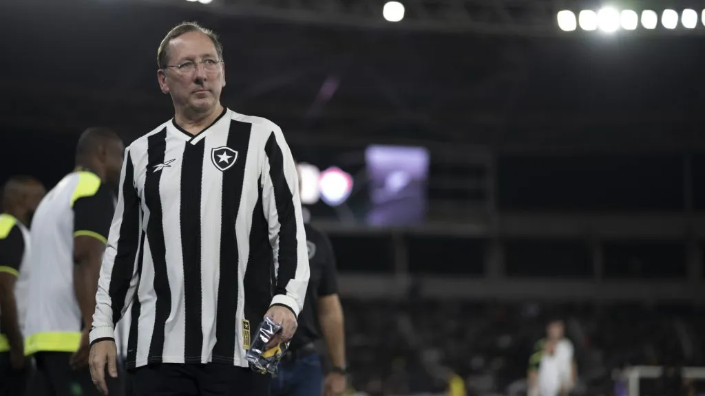 Dono da SAF do Botafogo, Textor foi criticado por Diego Souza – Foto: Jorge Rodrigues/AGIF